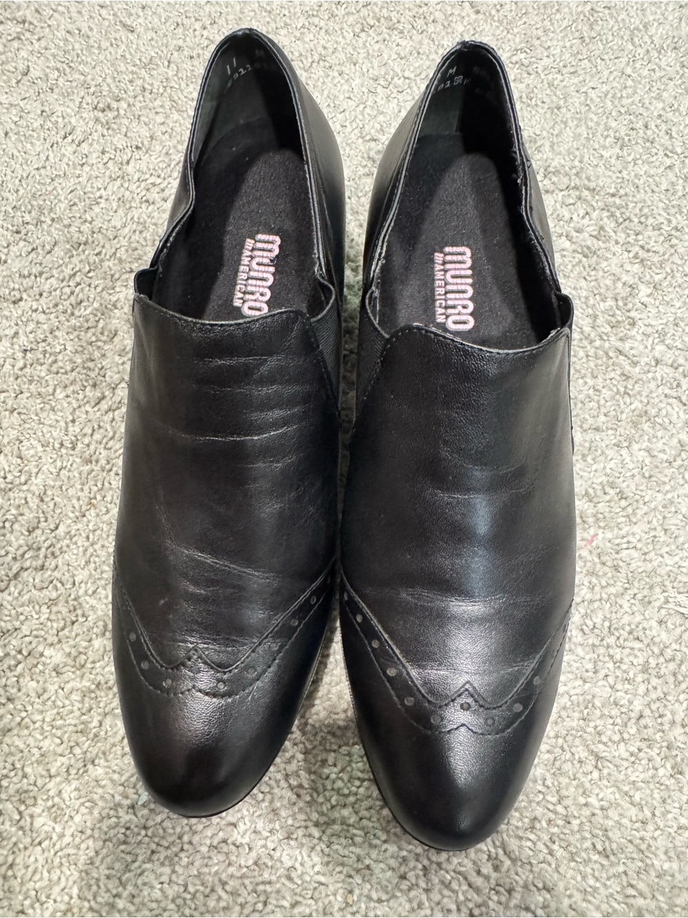 Women’s Munro American Black Leather Slip-On Wingtip Shoes Size 11